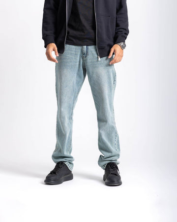 Light-Wash Jeans - FAIR & SQUARE