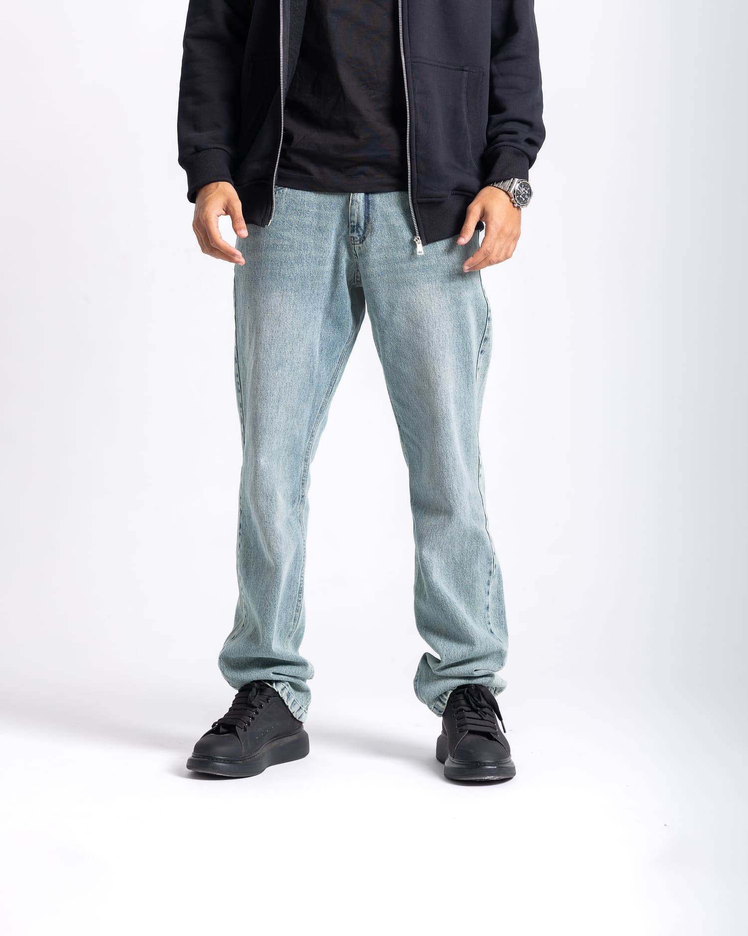 Light-Wash Jeans - FAIR & SQUARE